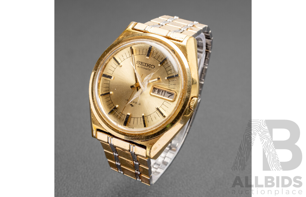 Vintage Men's Seiko Automatic Watch - 7006-7070