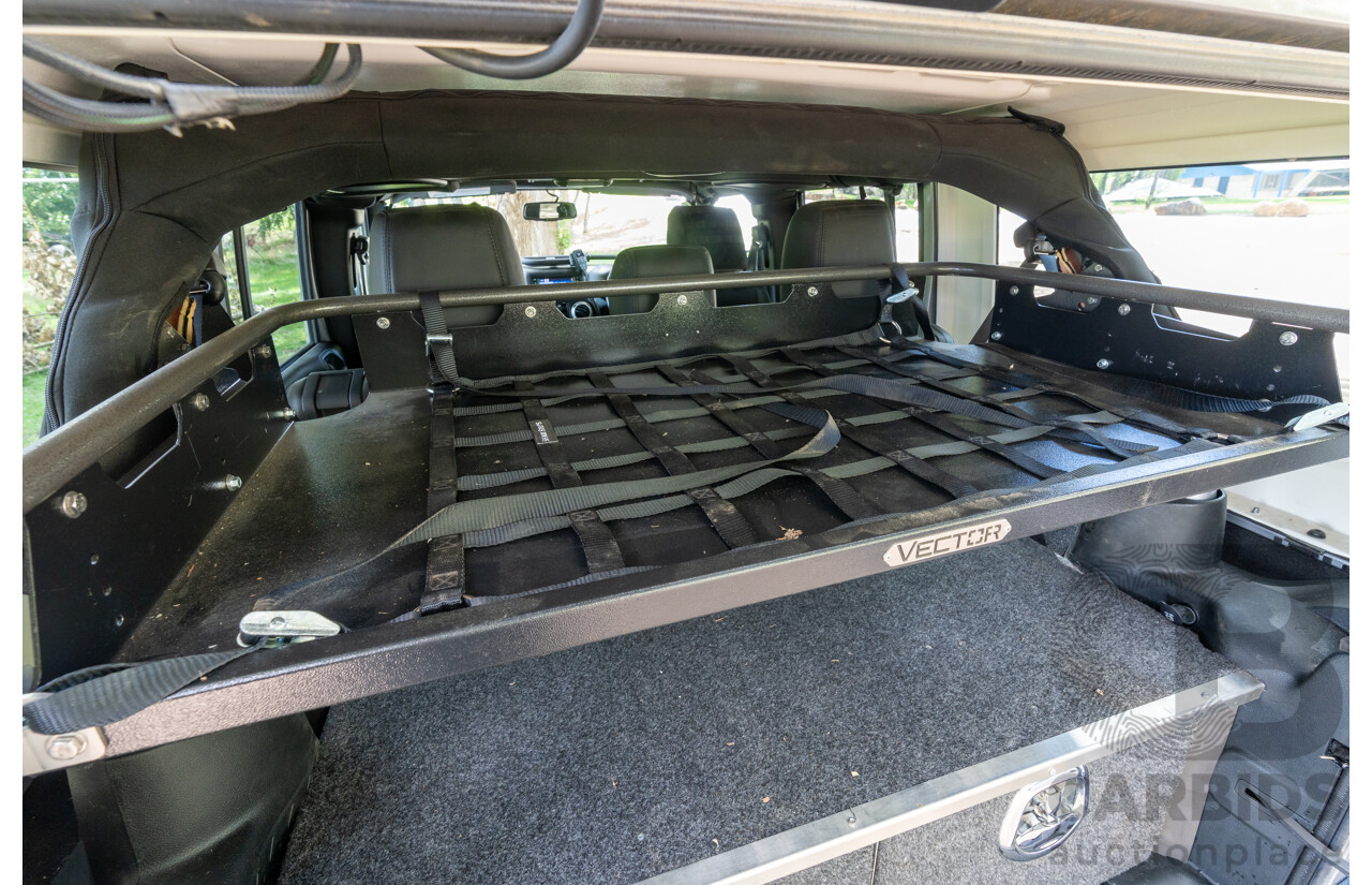 1/2018 Jeep Wrangler Unlimited Overland (4x4) JK MY18 4D Hardtop Billet Silver Metallic V8 5.7L