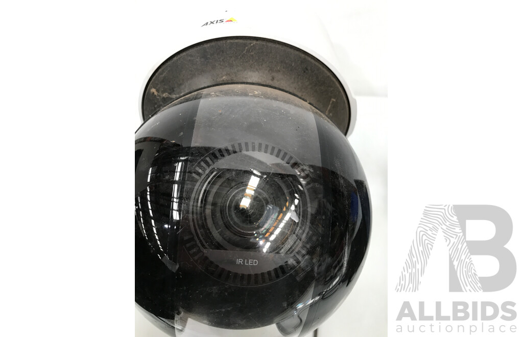 AXIS Wall Mounted Outdoor Security Camera