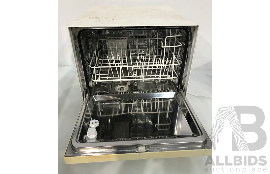 Thor (WP5G) Benchtop Dishwasher