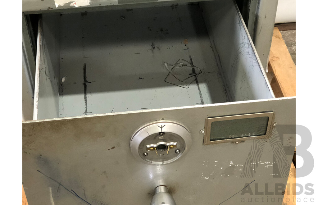 B Class Two Drawer Filing Cabinet