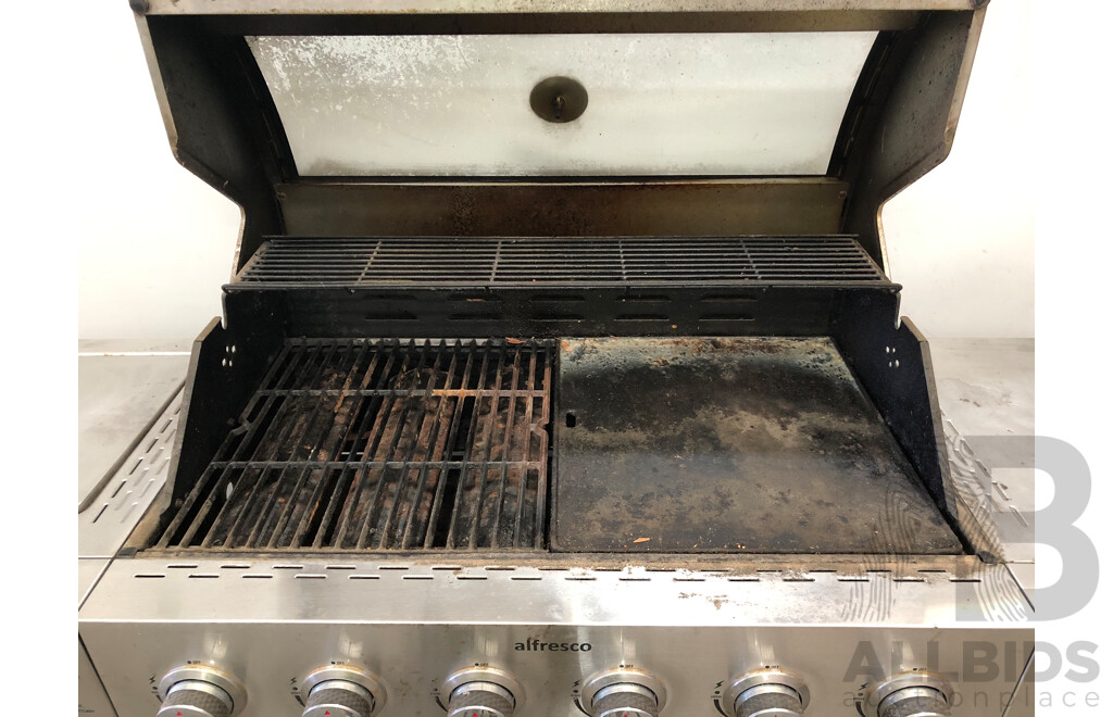 Alfresco Six Burner LPG Barbecue with Wok Burner