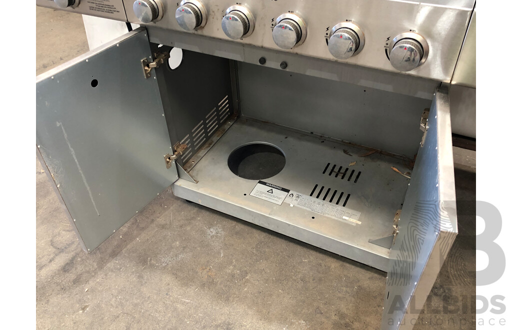 Alfresco Six Burner LPG Barbecue with Wok Burner