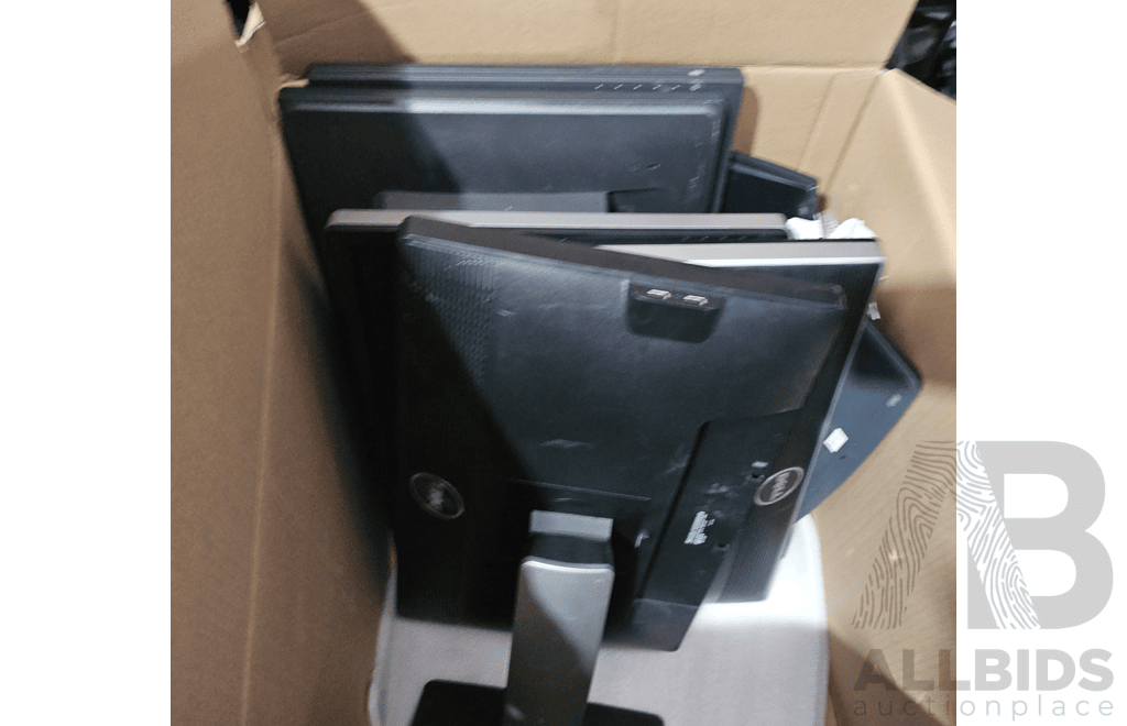 Pallet Lot of Assorted Monitors