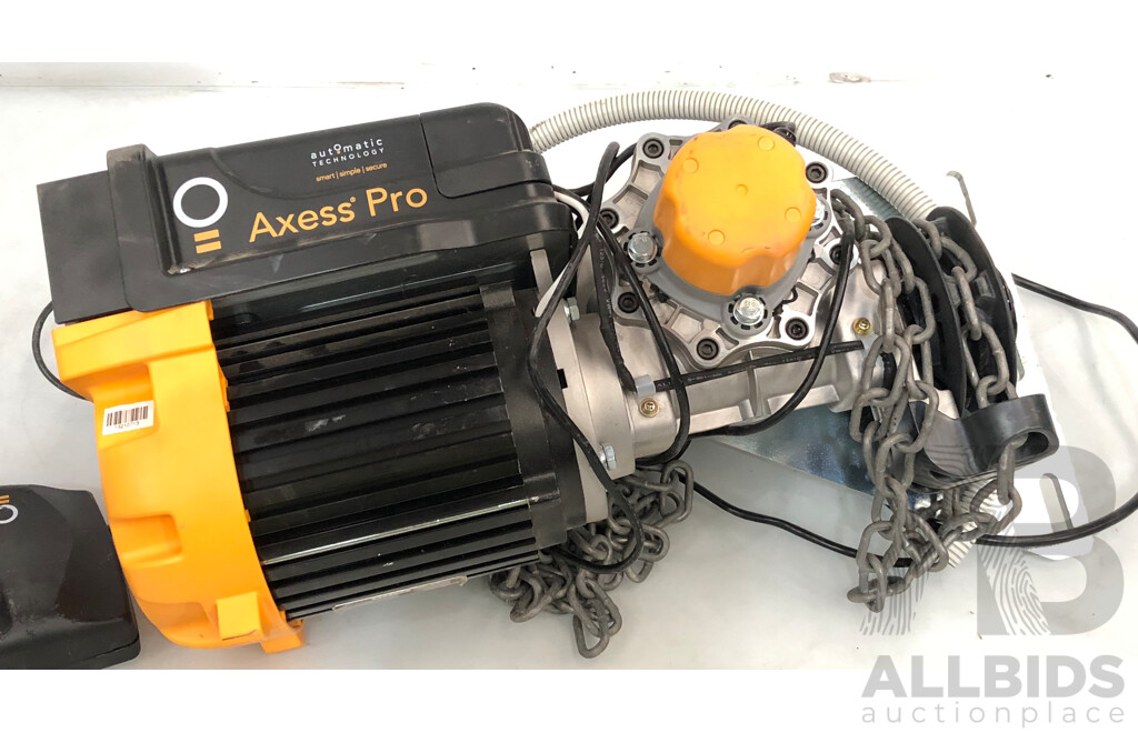 Axess Pro Series 3100 Roller Door Opener