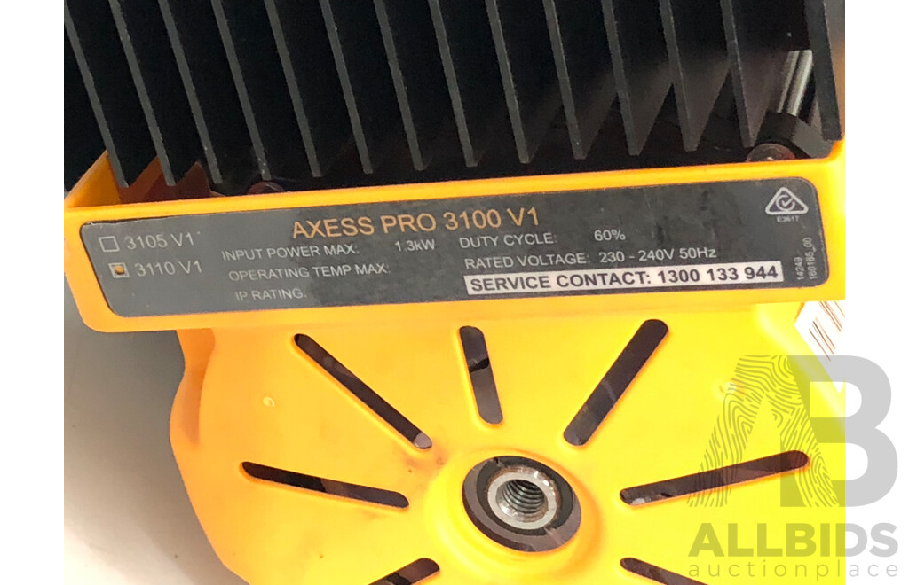 Axess Pro Series 3100 Roller Door Opener
