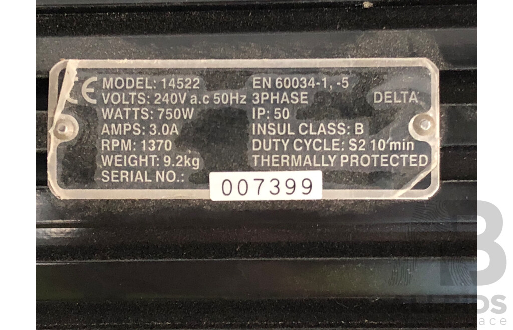 Axess Pro Series 3100 Roller Door Opener