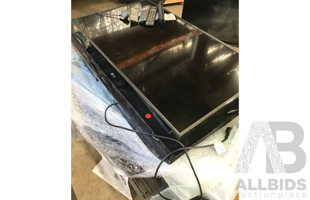Pallet Lot of Assorted TVs and Monitors