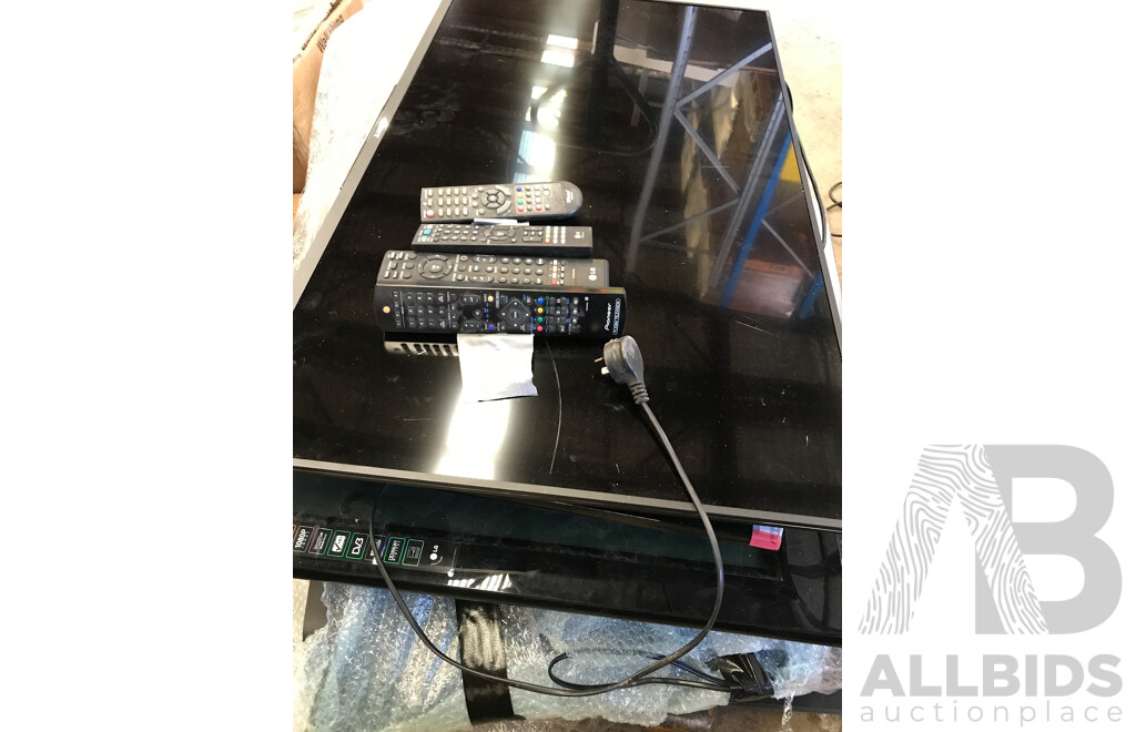 Pallet Lot of Assorted TVs and Monitors