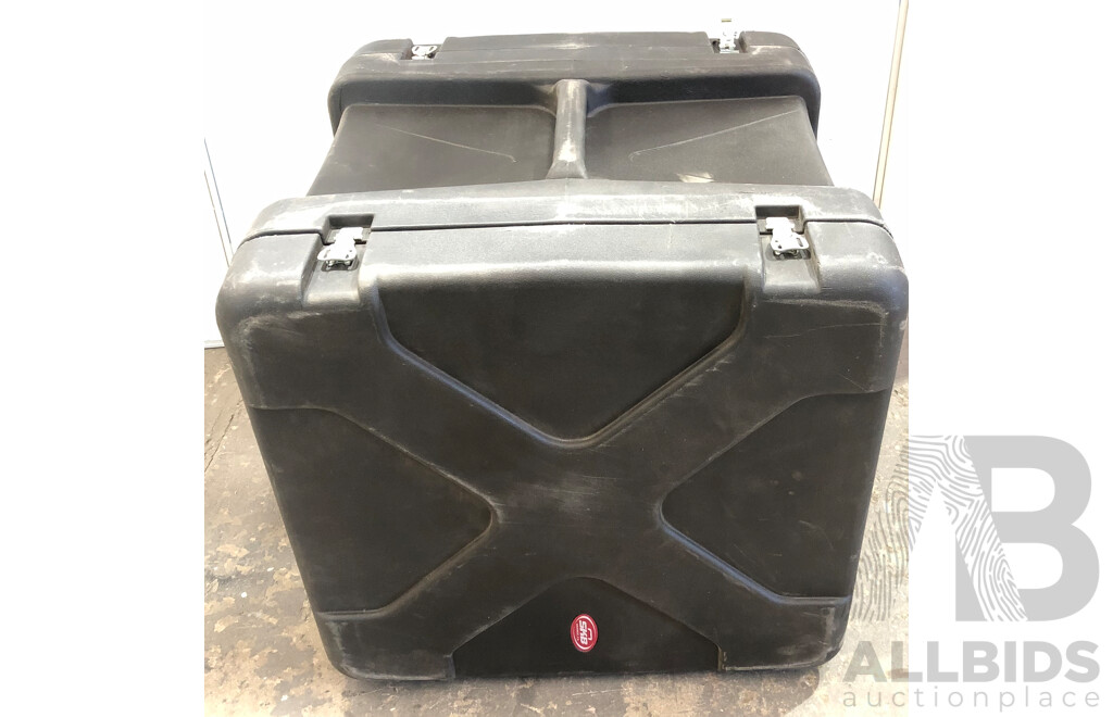 SKB Equipment Road Case with Rackmounting