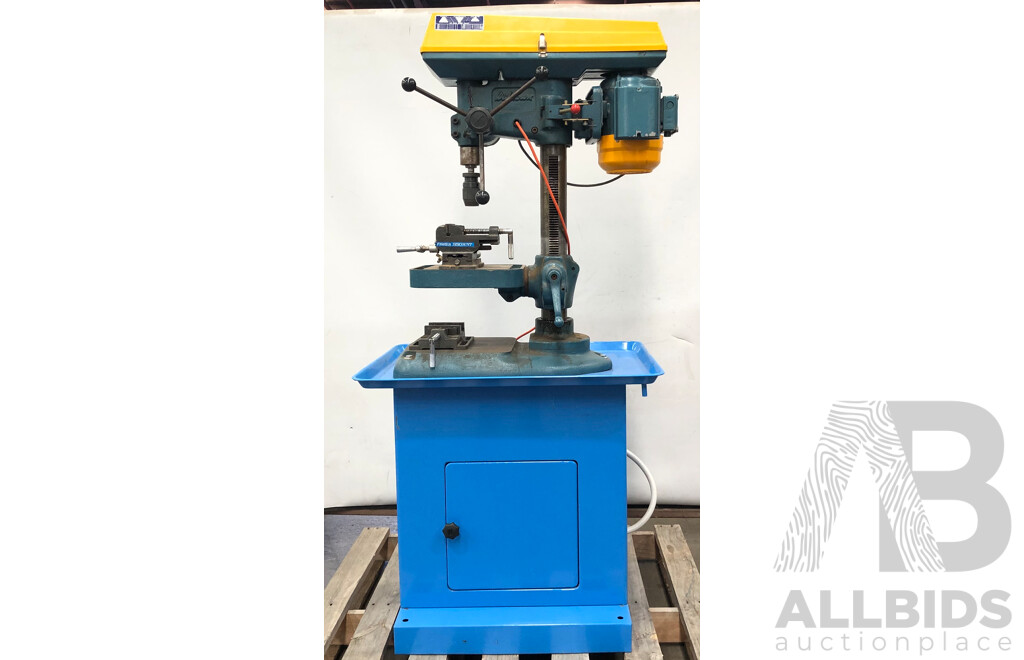 Brobo Waldown 2M 6 Speed Electric Pedestal Drill Press