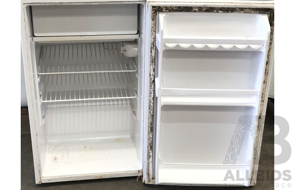 Signature 120 Litre Bar Fridge