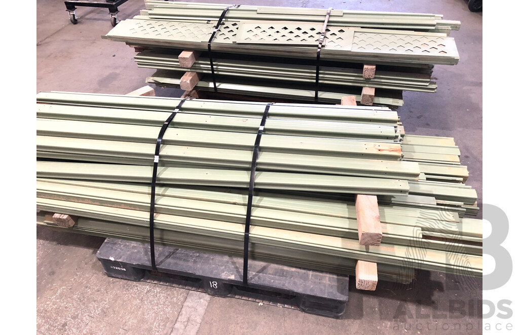 Selection of Aluminium Fencing Panels, Posts and Lattice Extensions