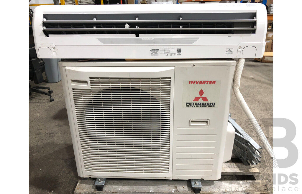 Mitsubishi Split System Air Conditioner with Remote Control