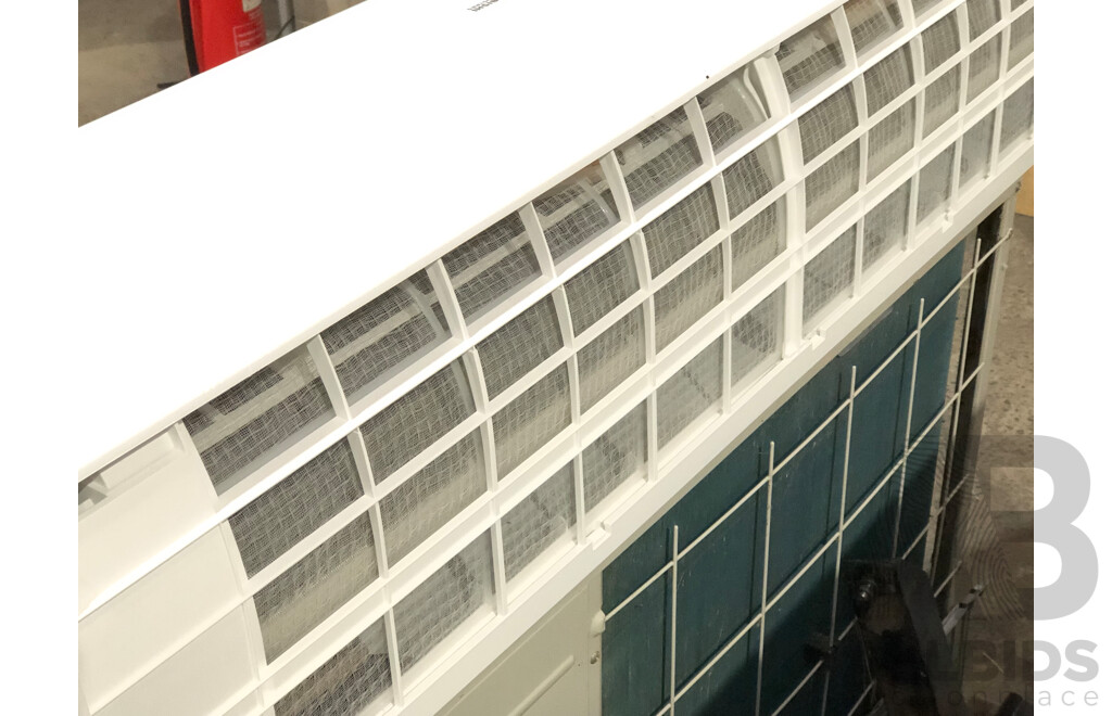 Mitsubishi Split System Air Conditioner with Remote Control