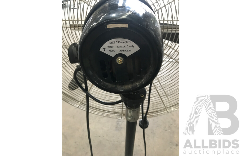 TQ Professional 750mm 3 Speed Industrial Fan
