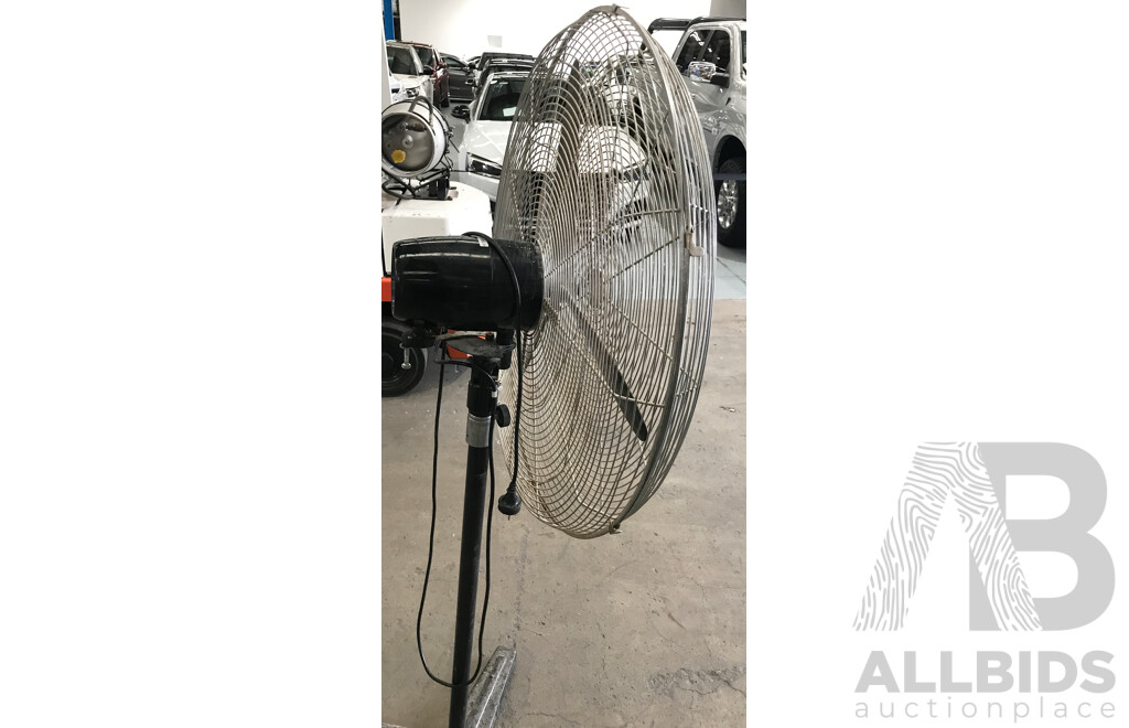TQ Professional 750mm 3 Speed Industrial Fan