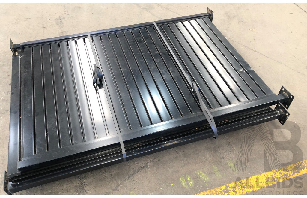 5 Meters of Aluminium Fencing - 1860mm Tall