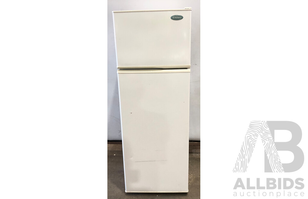 Westinghouse 210 Litre Top Mount Fridge/Freezer