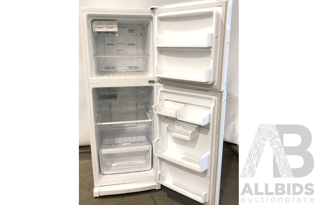 Westinghouse 230 Litre Top Mount Fridge/Freezer