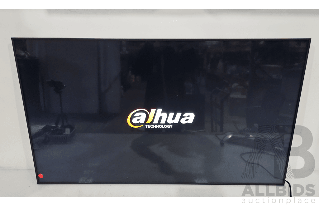Dalhua (DHI-LDH55-HAI400K) 55-Inch Signage TV