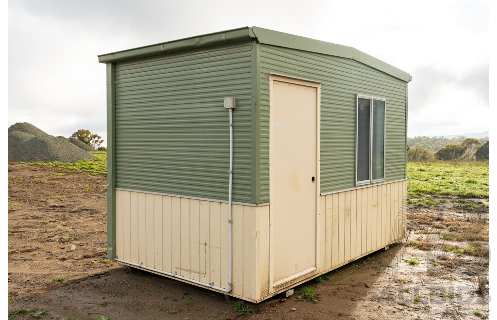 Demountable/Movable Building - Approximately 9 Square Meters