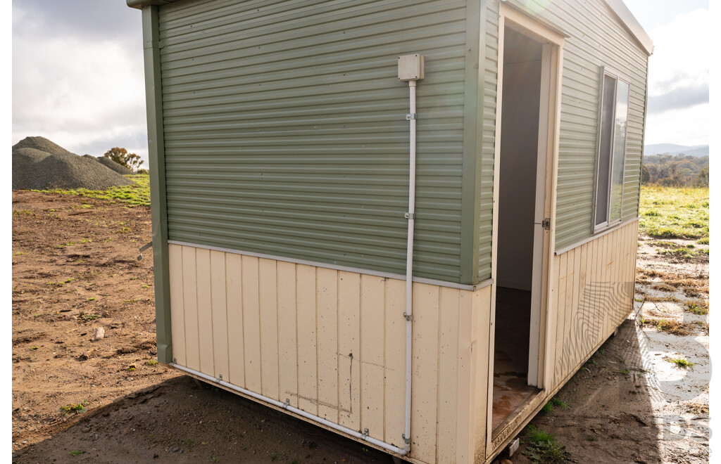 Demountable/Movable Building - Approximately 9 Square Meters