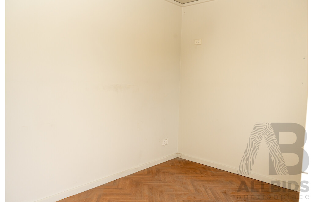 Demountable/Movable Building - Approximately 9 Square Meters
