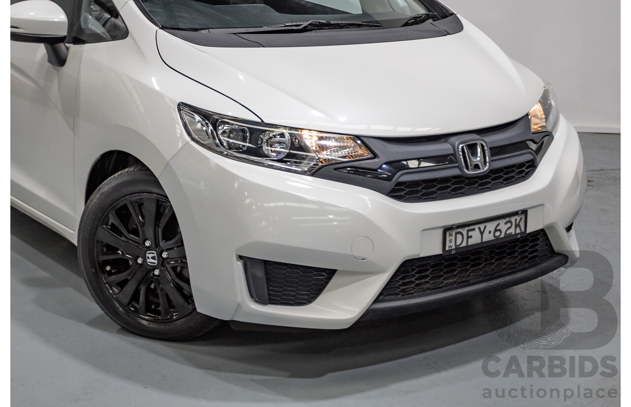 03/2016 Honda Jazz VTi GK MY16 5D Hatchback Orchid White Pearl 1.5L
