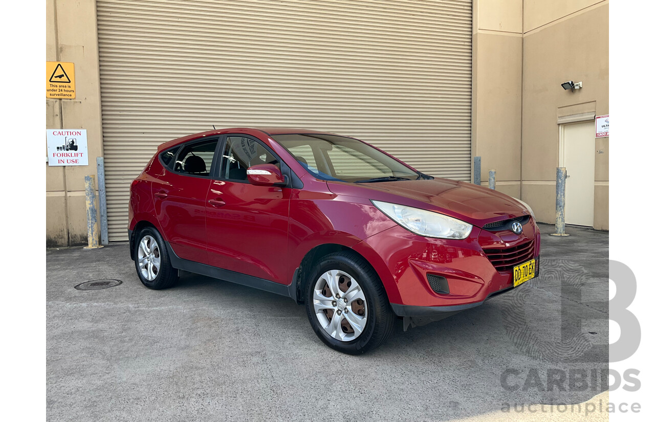 9/2011 Hyundai ix35 Active (FWD) LM MY11 4d Wagon Red 2.0L