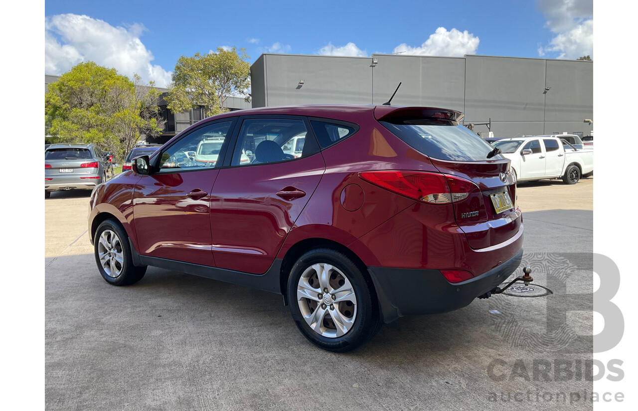 9/2011 Hyundai ix35 Active (FWD) LM MY11 4d Wagon Red 2.0L