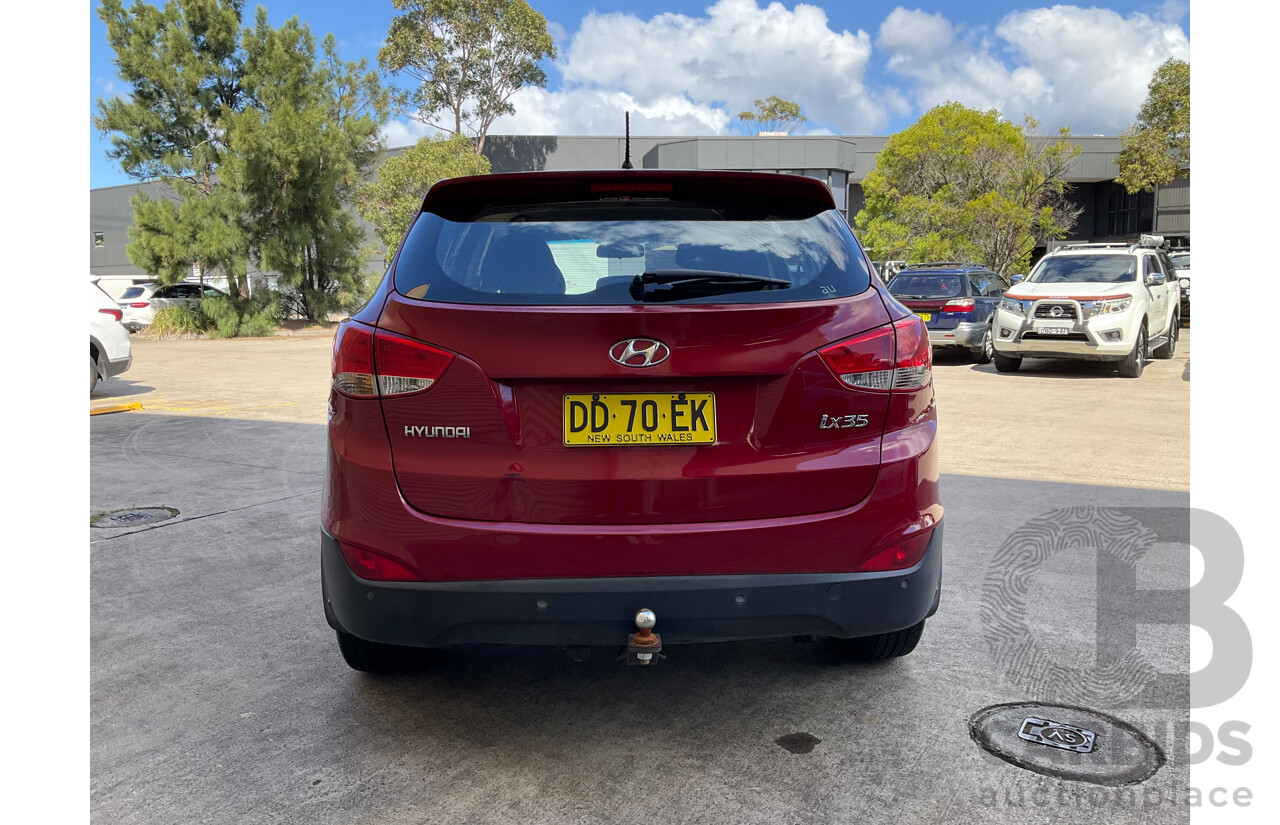 9/2011 Hyundai ix35 Active (FWD) LM MY11 4d Wagon Red 2.0L
