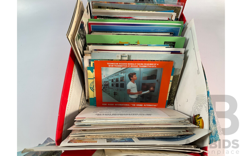 Collection of Vintage International Post Cards Including Australia, USA, Fiji, Norway, United Kingdom and More