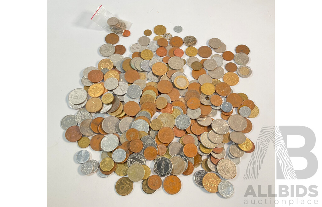 Collection of International Coins and Tokens Including Germany, France, China, Fiji, United Kingdom, Hungary and More - Approximately 1.5 Kilograms