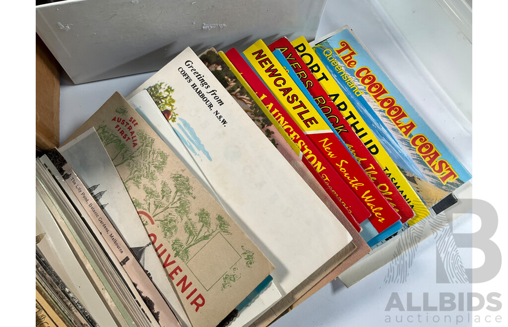 Collection of Antique and Vintage International Post Cards Including Many Australian, Philippines, United Kingdom, New Zealand, Rome, China, Thailand, Greece, USA and More