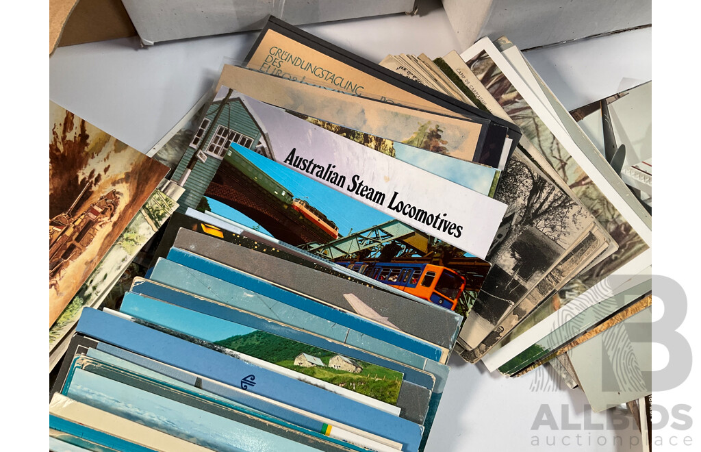 Collection of Antique and Vintage International Post Cards Including Many Australian, Philippines, United Kingdom, New Zealand, Rome, China, Thailand, Greece, USA and More