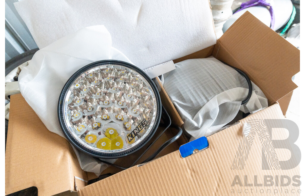 Set of Boxed 9 Inch Xtreme Driving Lights