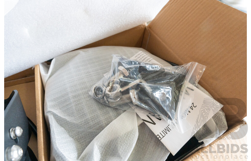 Set of Boxed 9 Inch Xtreme Driving Lights