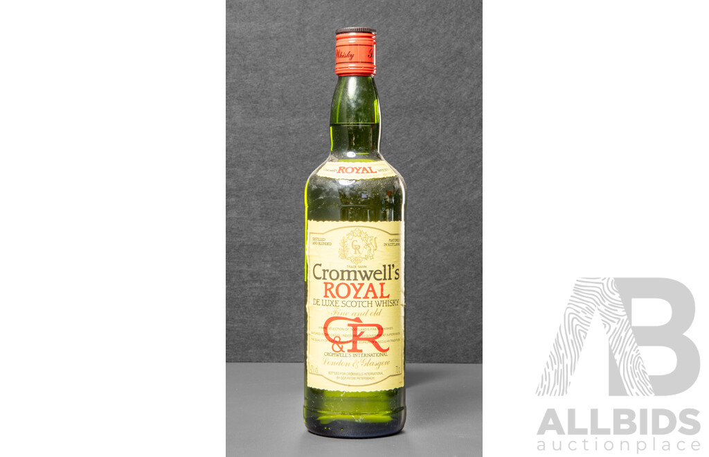 Cromwell's Royal De Luxe Scotch Whisky