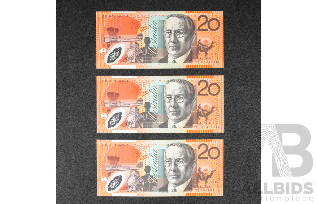 Three Australian 2006 UNC Twenty Dollar Notes, MacFarlane/Henry, Consecutive DD06406814 - DD06406816
