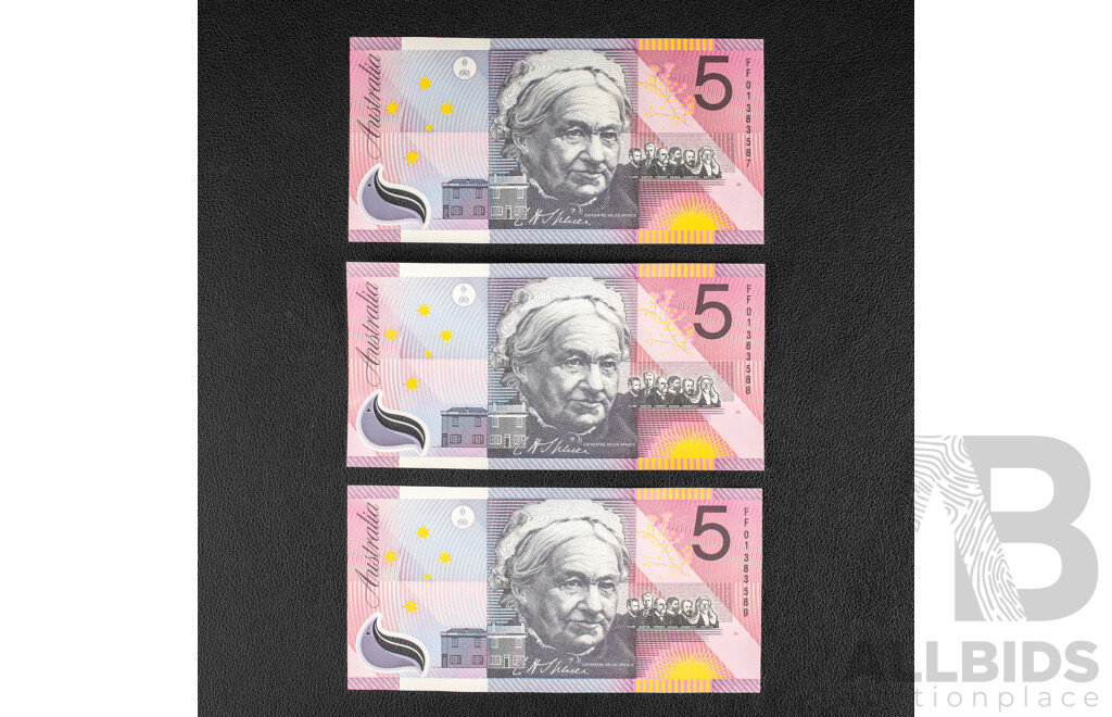 Three Australian 2001 UNC Five Dollar Notes, MacFalane/Evans, Consecutive FF01383587 - FF01383587 - FF01383589