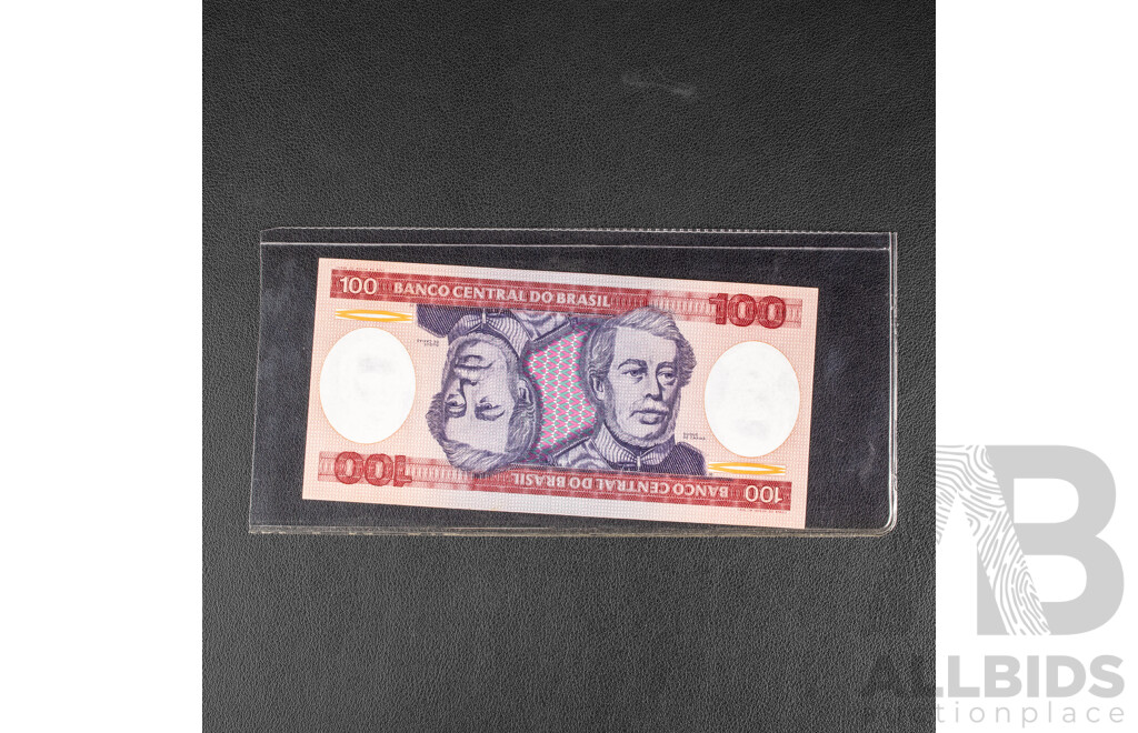 Four Vintage South American Bank Notes Including Mexico 1972 Five Pesos, Ecuador 1980 Twenty Sucres, Chile One Escudo, Brazil One Hundred Cruzeiros