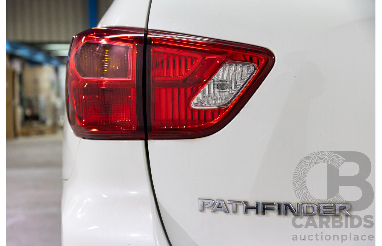 06/2018 Nissan Pathfinder ST (FWD) R52 MY17 Series 2 4d Wagon Crystal White Pearl V6 3.5L