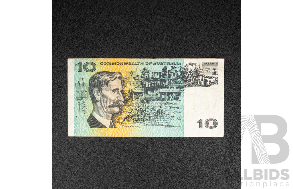 Australian 1967 Ten Dollar Note Coombs/Randall, SDV 151321