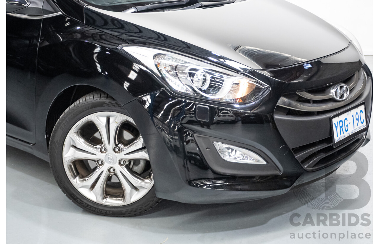 6/2014 Hyundai i30 Premium GD MY14 5D Hatchback Phantom Black Pearl 1.8L