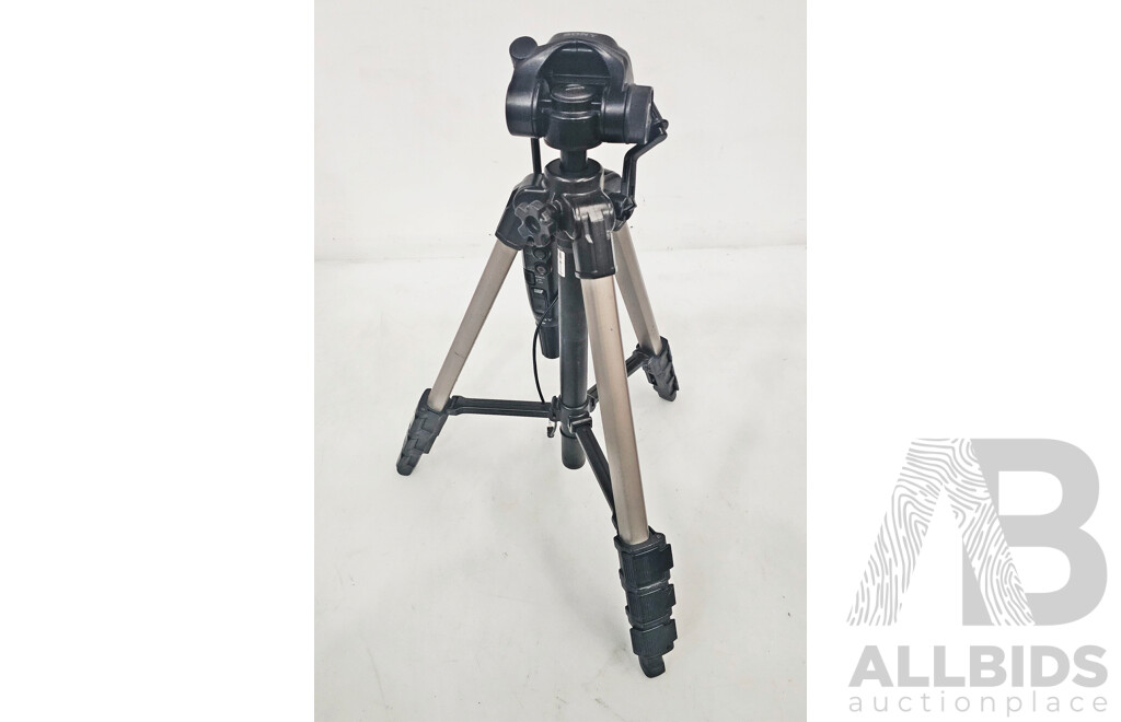 Sony (VCT D680RM) Tripod
