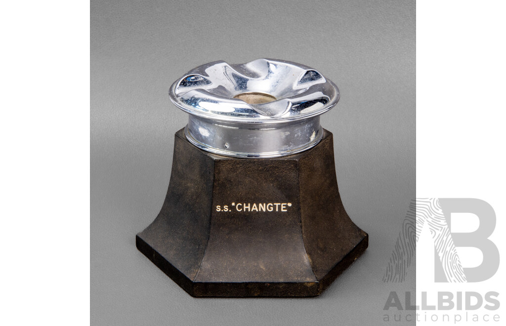 Vintage Art Deco No-Fume Bakelite Ashtray From the S.S Changte, Made in England