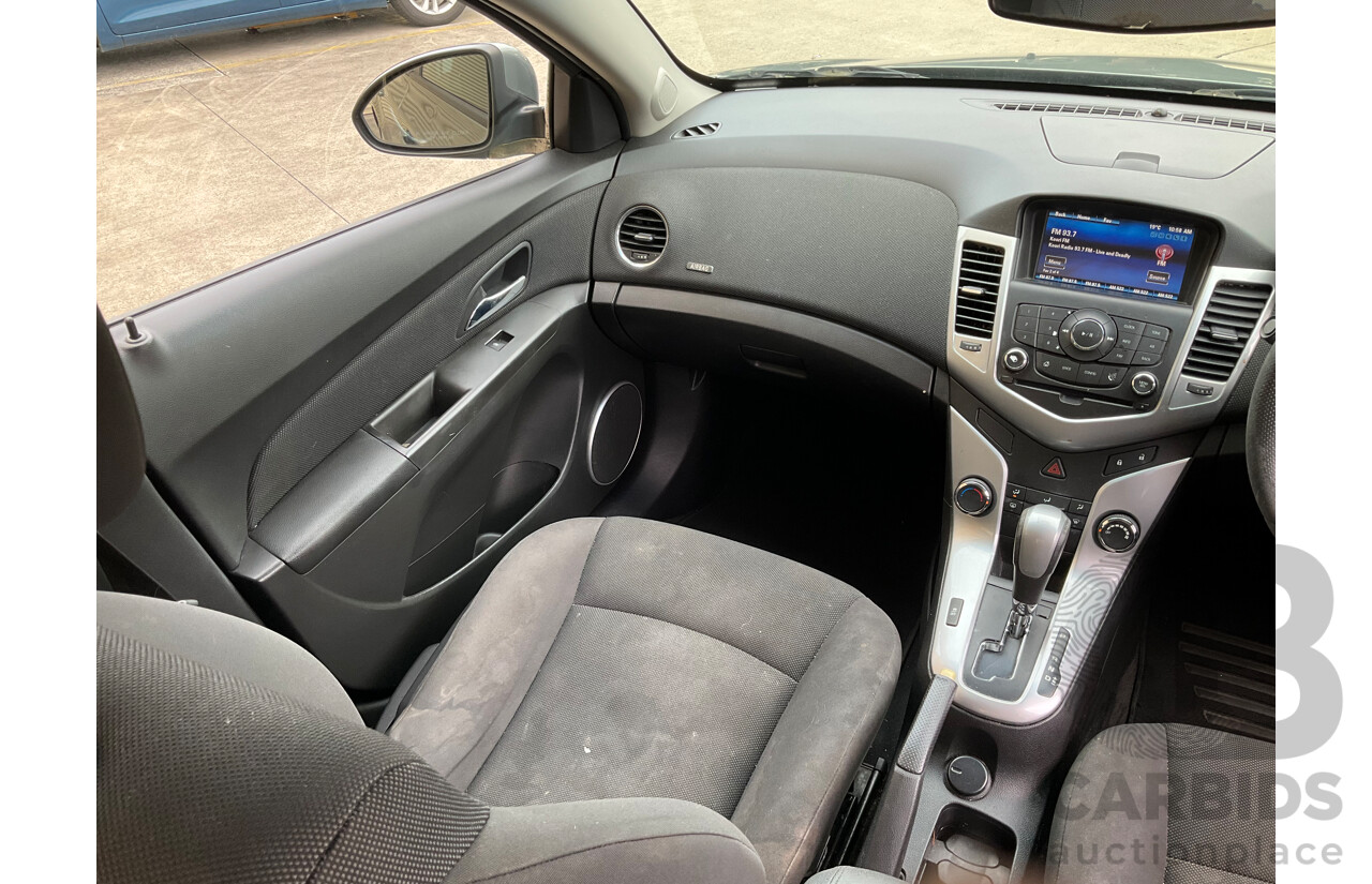 11/2014 Holden Cruze Z-Series JH MY14 4d Sedan Grey 1.8L
