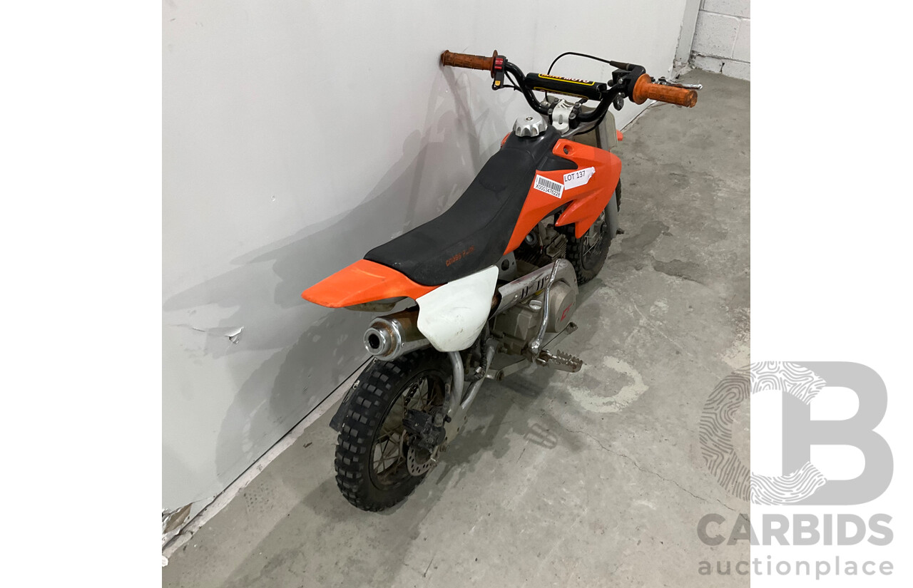 2016 Crossfire Mini Dirt Bike