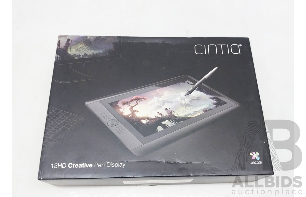 Wacom (DTK-1301) Cintiq Pro LCD Tablet